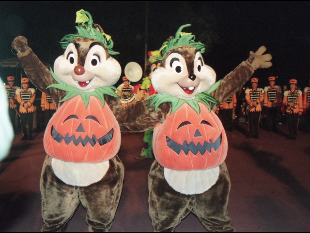 デールとチップ（ディズニー・ハロウィーン 2003）