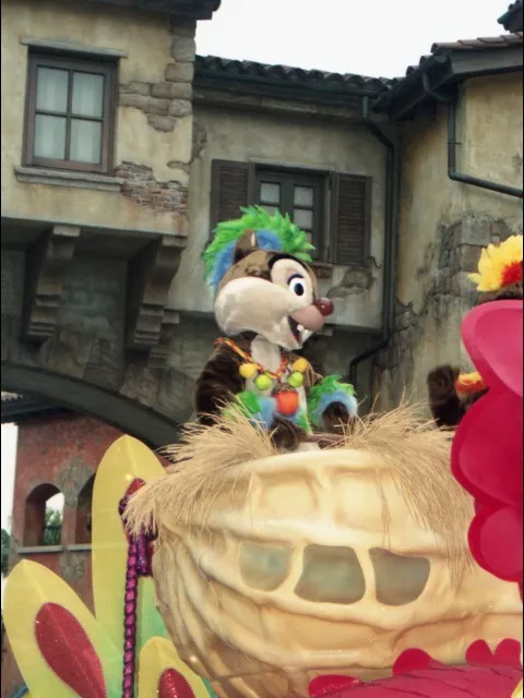 デール（ミッキーのファンタスティックキャラバン）