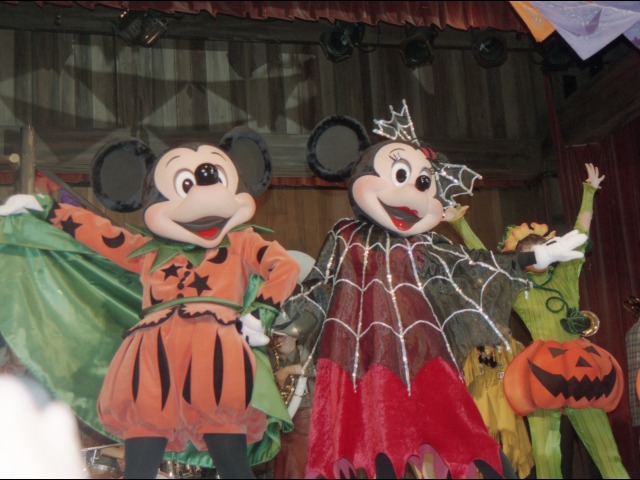 ミッキーとミニー（ディズニー・ハロウィーン 2003）