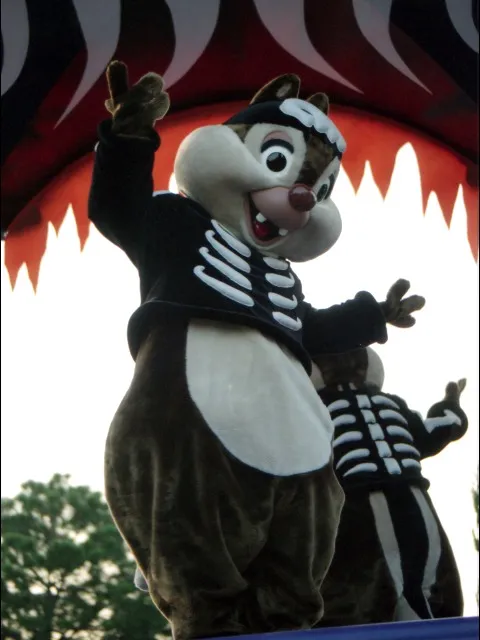 デール（ディズニー・ハロウィーン・パレード 2003）