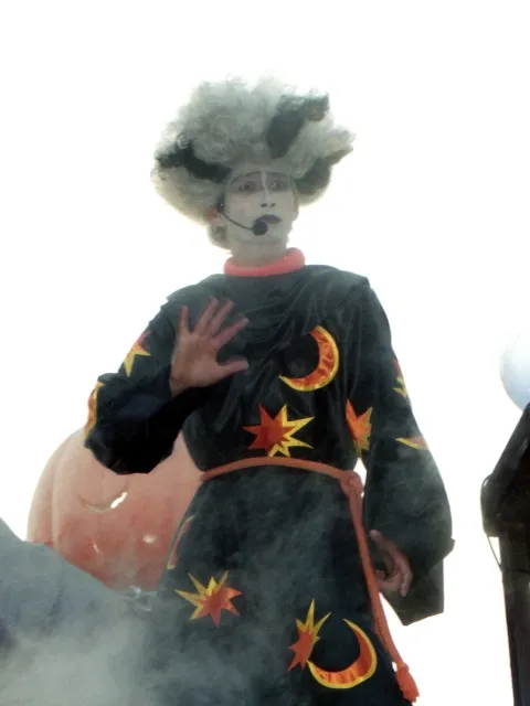MC（ディズニー・ハロウィーン・パレード 2003）