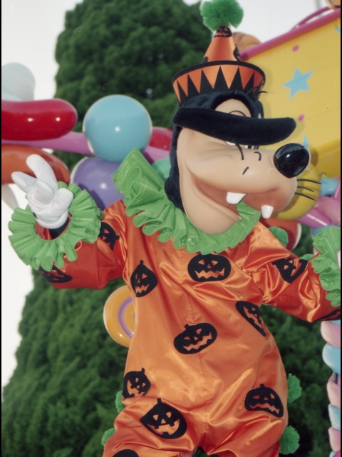 グーフィー（ディズニー・ハロウィーン・パレード 2003）