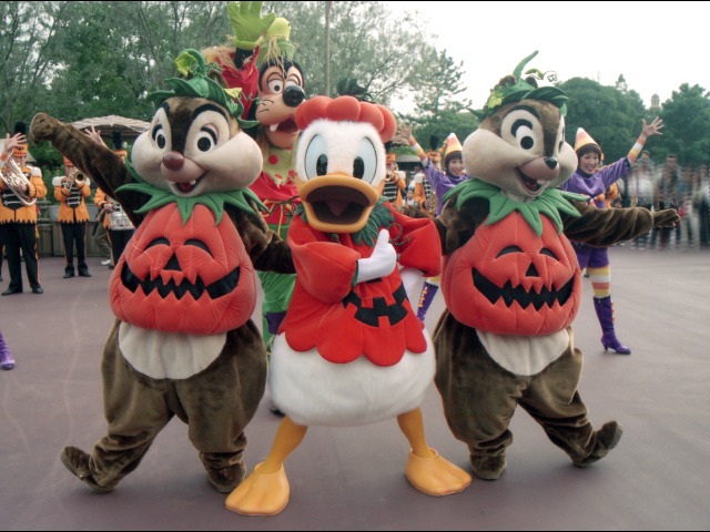 デール、グーフィー、ドナルド、チップ（ディズニー・ハロウィーン 2003）