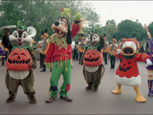 デール、グーフィー、チップ、ドナルド（ディズニー・ハロウィーン 2003）