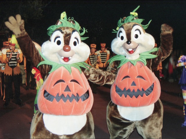 デールとチップ（ディズニー・ハロウィーン 2003）