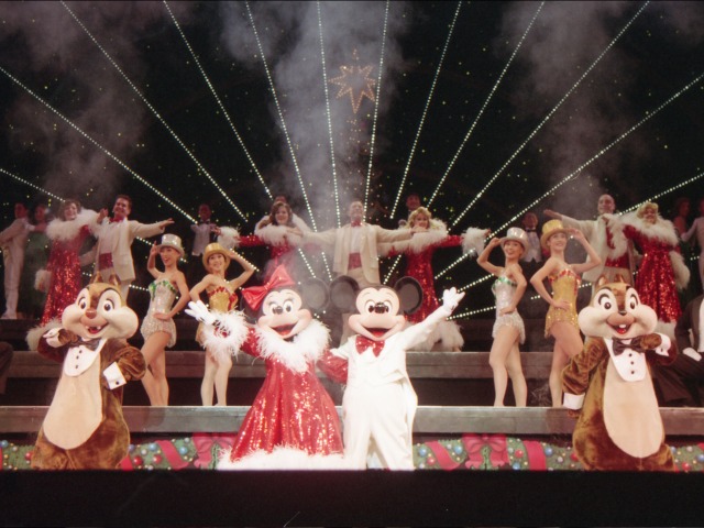 デール、ミニー、ミッキー、チップ（アンコール！ クリスマスバージョン）