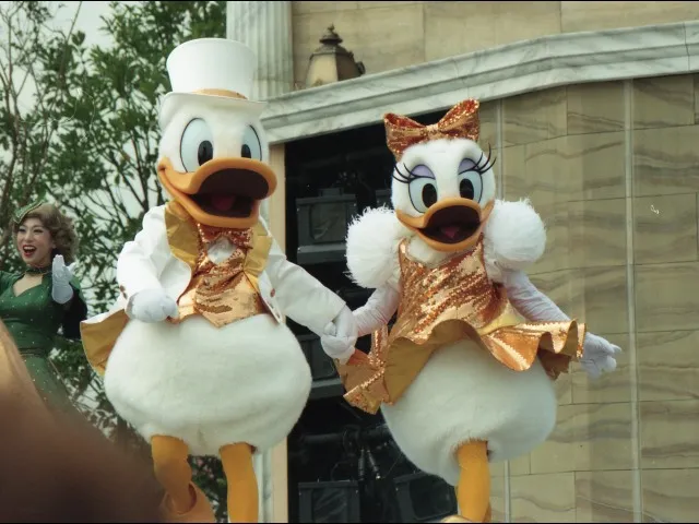 ドナルドとデイジー（クリスマス・ホリデー・イン・ニューヨーク）