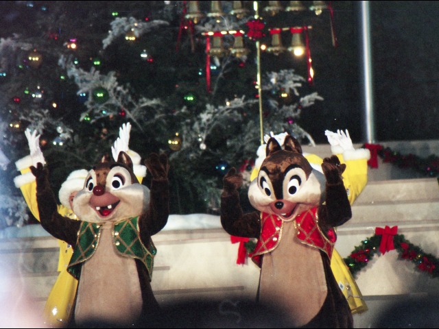 デールとチップ（ミッキーのメリークリスマス）