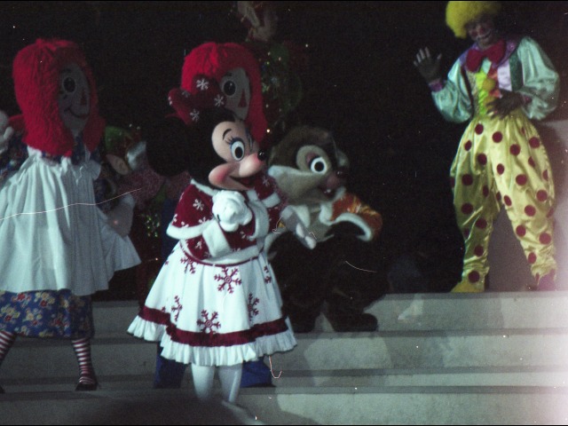 ミニーとデール（ミッキーのメリークリスマス）