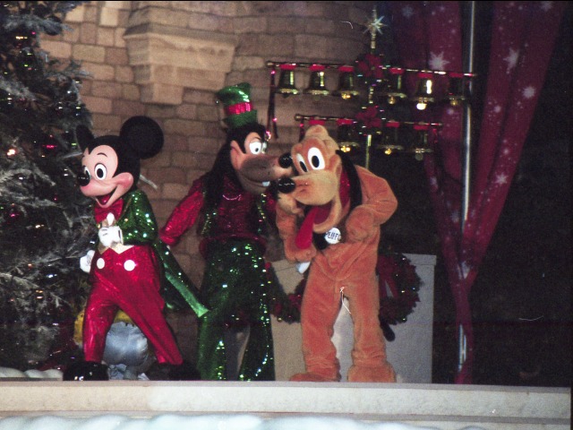 ミッキー、グーフィー、プルート（ミッキーのメリークリスマス）