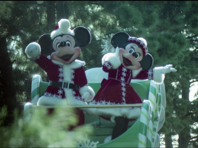 ミッキーとミニー（ドリーム・オブ・クリスマス）