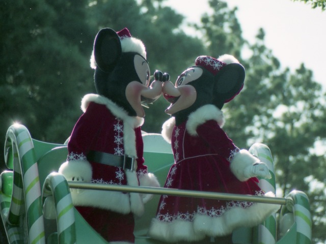 ミッキーとミニー（ドリーム・オブ・クリスマス）