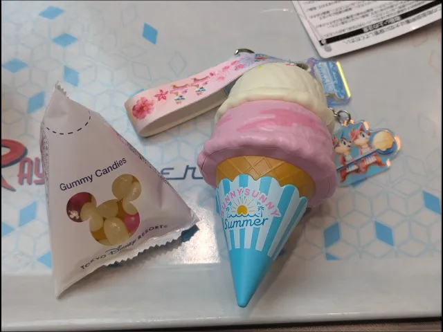 グミキャンディー、ミニスナックケース付き(プラズマ・レイズ・ダイナー)