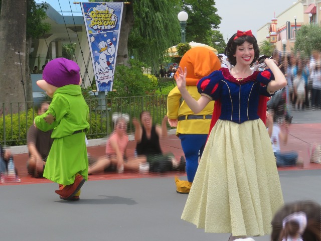 白雪姫とこびと（ディズニー・ハーモニー・イン・カラー）