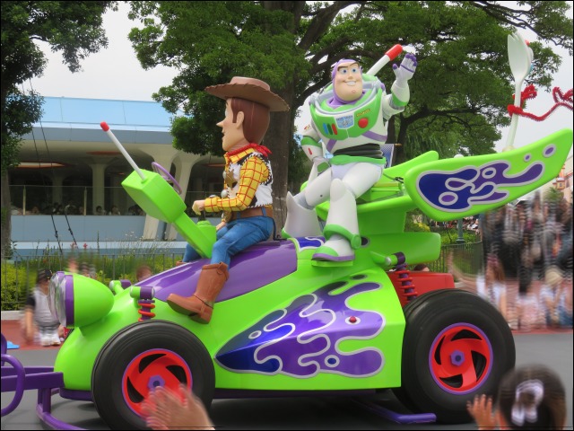 ウッディとバズ（ディズニー・ハーモニー・イン・カラー）