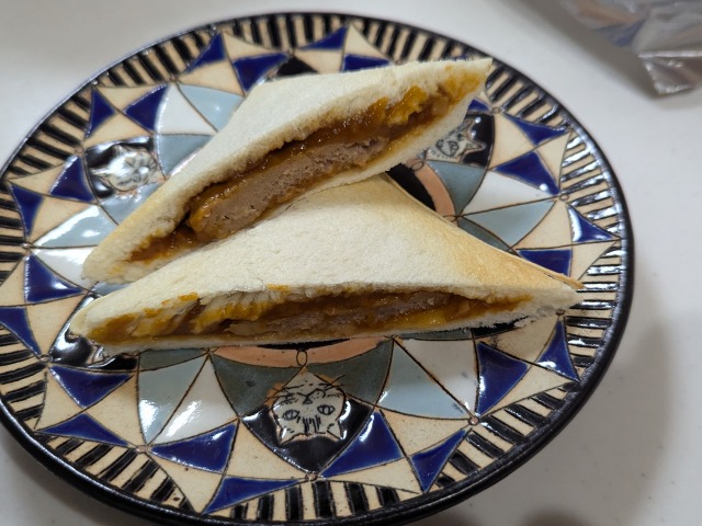 ランチパック ハングリーベア・カレー（甘口）（スウィートハート・カフェ）