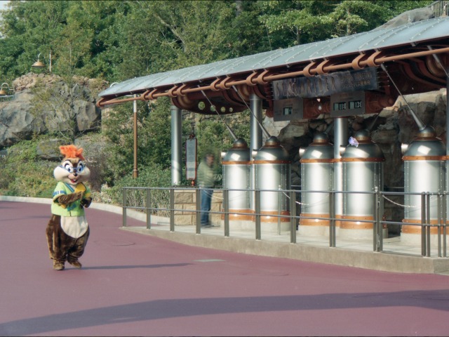 ファストパス発券所（ポートディスカバリー）