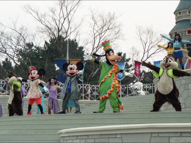 デール、ミニー、ミッキー、グーフィー、チップ（リメンバー・ザ・ドリーム）