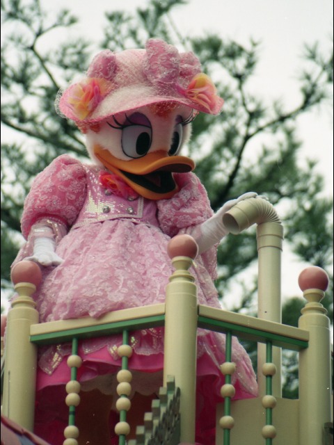 デイジーダック（ディズニー・ドリームス・オン・パレード）
