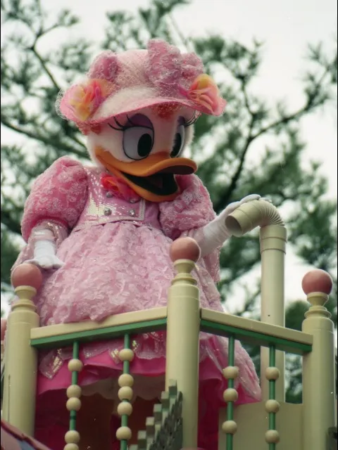 デイジーダック（ディズニー・ドリームス・オン・パレード）