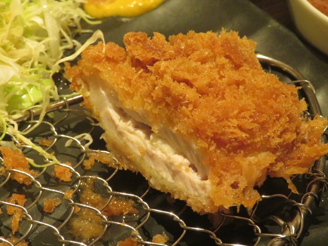 ニンニク入りロースかつ 断面（とんかつ 和幸）