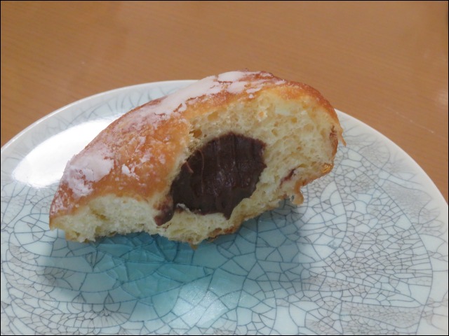 マラサダ チョコレートクリーム  断面（Meg's Kitchen）