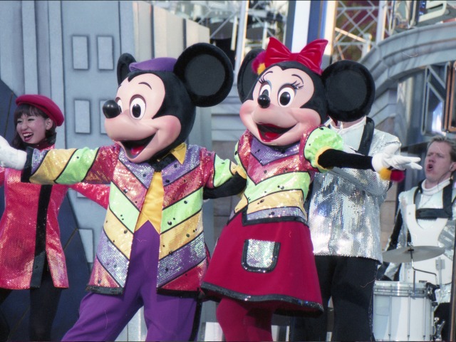 ミッキーとミニー（ディズニー・リズム・オブ・ワールド）