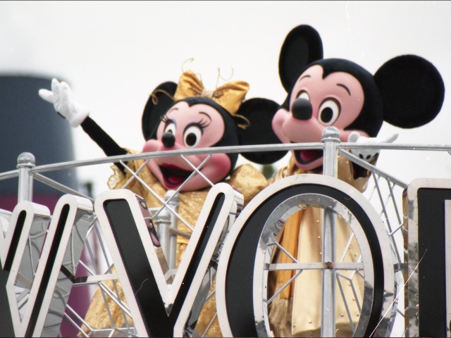 ミニーとミッキー（ディズニー・リズム・オブ・ワールド）