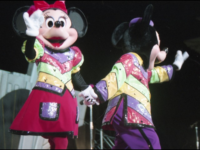 ミニーとミッキー（ディズニー・リズム・オブ・ワールド）