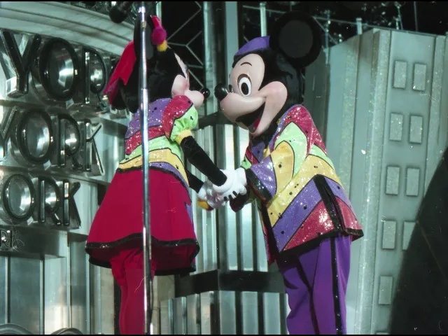 ミニーとミッキー（ディズニー・リズム・オブ・ワールド）
