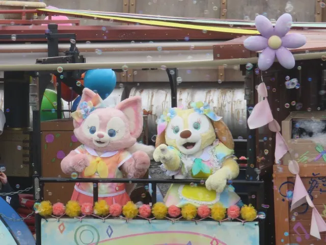 リーナ・ベルとクッキー・アン(ダッフィー&フレンズのカラフルハピネスジャーニー)
