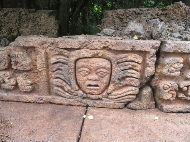 遺跡のマスク（ロストリバーデルタ）
