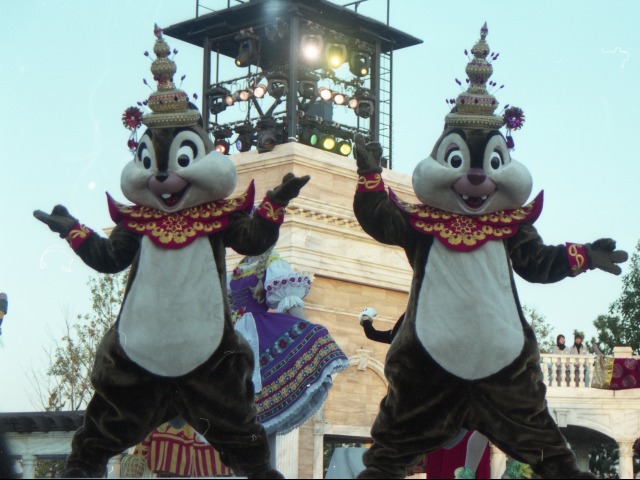 チップとデール（ディズニー・リズム・オブ・ワールド）