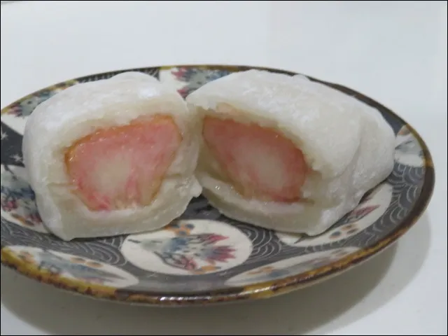 桃 断面（弁才天）