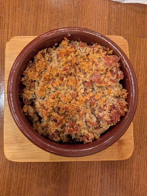 マッシュルームの香草パン粉焼き（バル・リカ・セルヴェッサ）