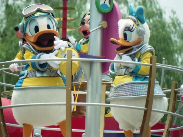 ドナルドとデイジー（バズ・ライトイヤー夏の大作戦）