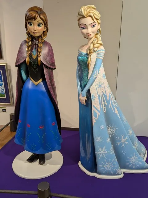 アナとエルサ(Disney THE MARKET 2025)