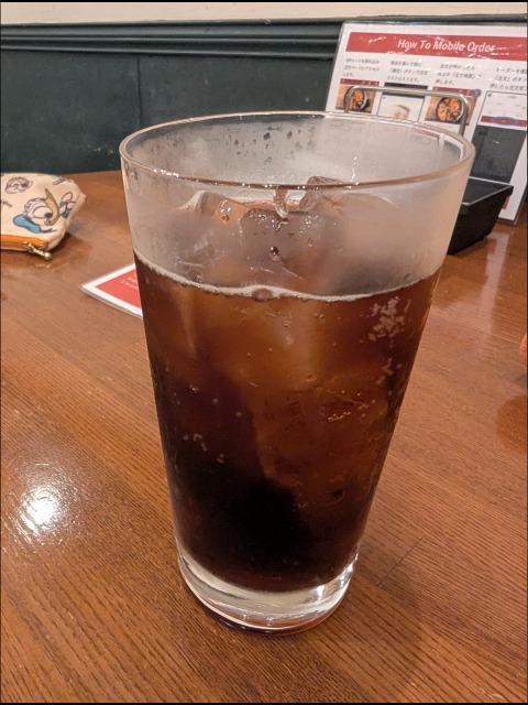 コーラハイボール（バル・リカ・セルヴェッサ）