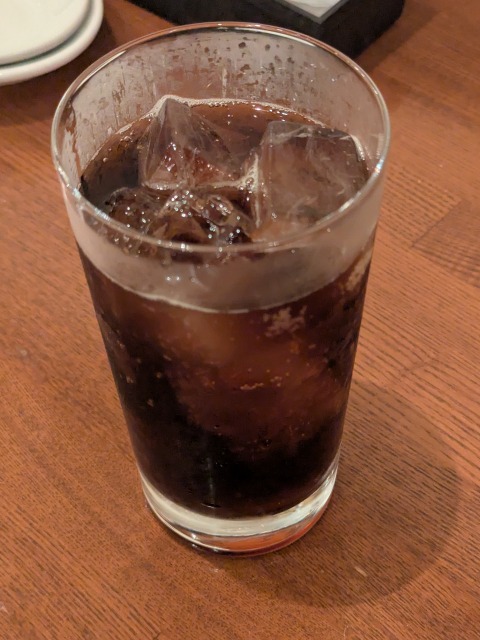 コーラハイボール（バル・リカ・セルヴェッサ）
