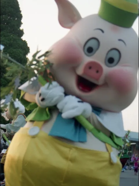 ファイファー（ディズニー・スターフェスティバル 2004）