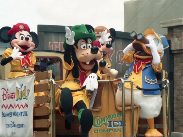 ミニー、グーフィー、ドナルド（ディズニーキッズ・サマーアドベンチャー）