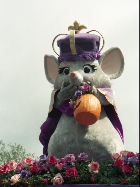 ビアンカ（ディズニー・ハロウィーン・パレード）