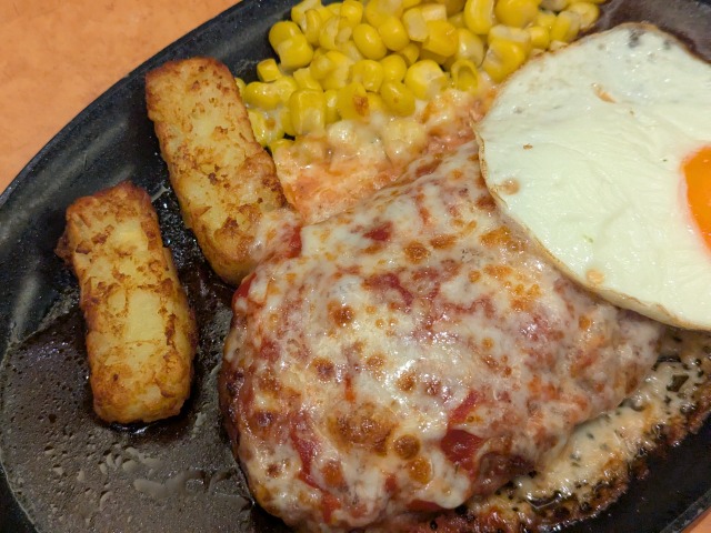 イタリアンハンバーグ アップ（サイゼリヤ）