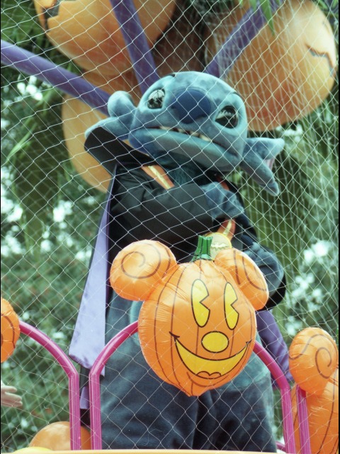 スティッチ（ディズニー・ハロウィーン・パレード 2004）