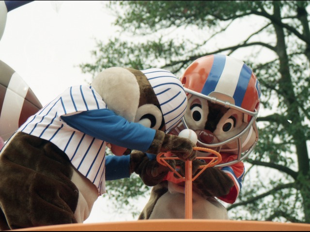 チップとデール（ディズニー・ハロウィーン・パレード）