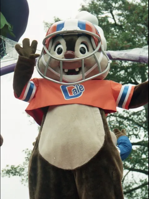 デール（ディズニー・ハロウィーン・パレード）