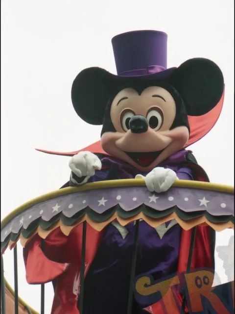 ミッキーマウス（ディズニー・ハロウィーン・パレード 2004）