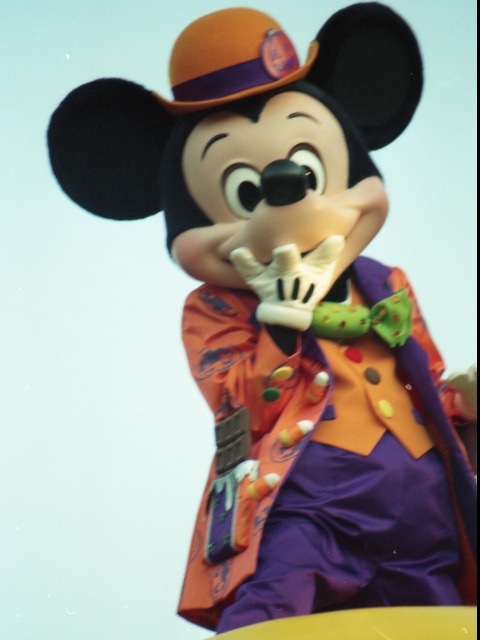ミッキーマウス（ディズニー・ハロウィーン・パレード 2004）