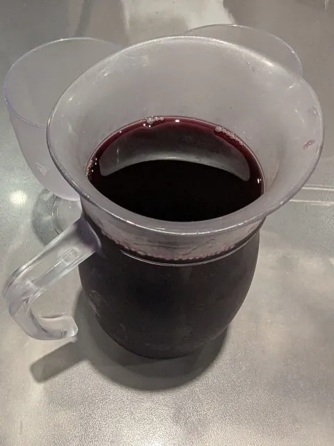 赤ワイン デカンタ(サイゼリヤ)