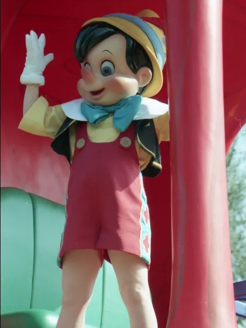 ピノキオ（ミッキーのクリスマス・オン・パレード）